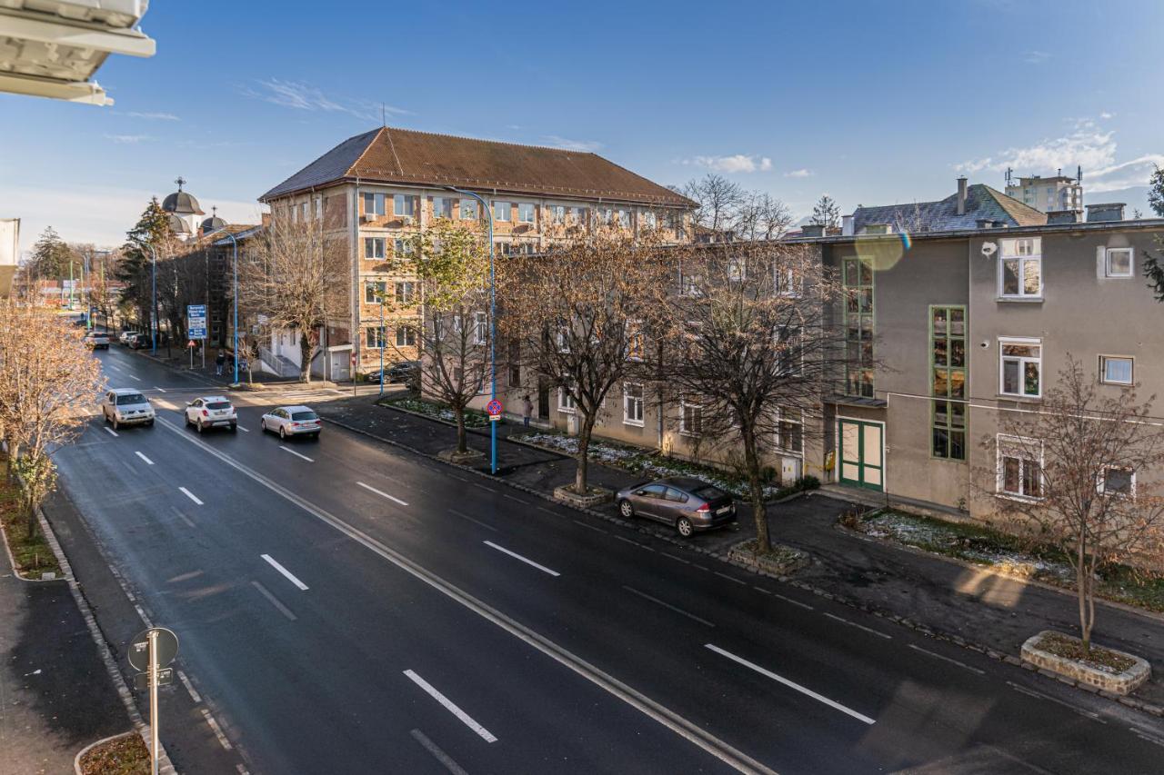 Bada Bing Residence Brasov Luaran gambar
