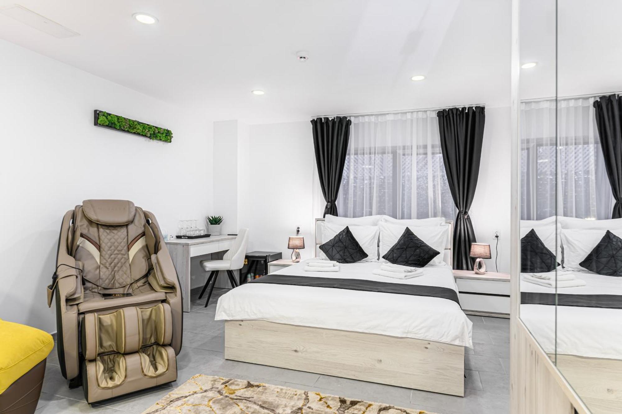 Bada Bing Residence Brasov Luaran gambar